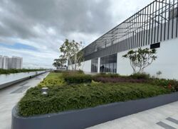 Esmart Centre (D12), Factory #459677351